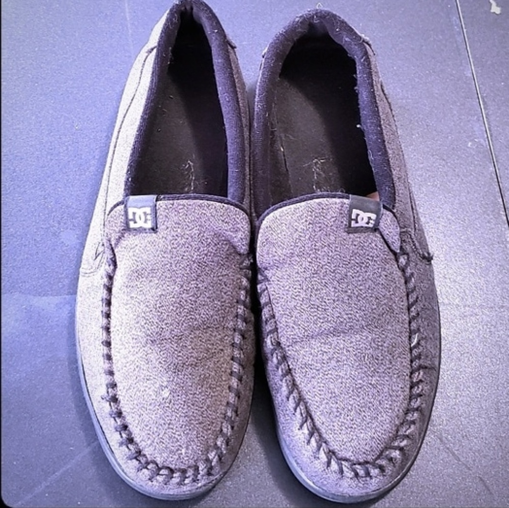 DC VILLAIN TX SE SLIP- ON SKATE SHOE. Grey Size 12